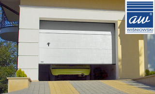 Segmental traffic doors